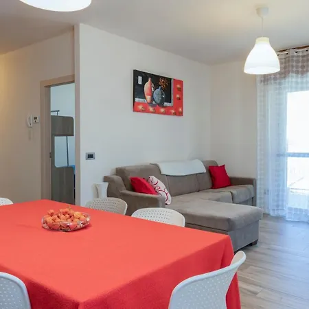 Europa Master Guest * Aprica