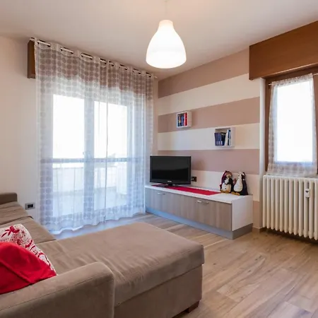 Europa Master Guest Aprica